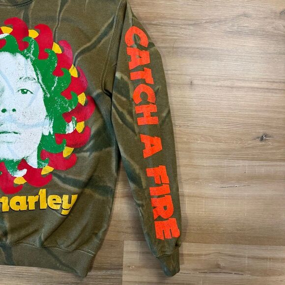 New Bob Marley Green Crewneck Sweatshirt Size Small Catch A Fire Reggae Rasta - Picture 3 of 5